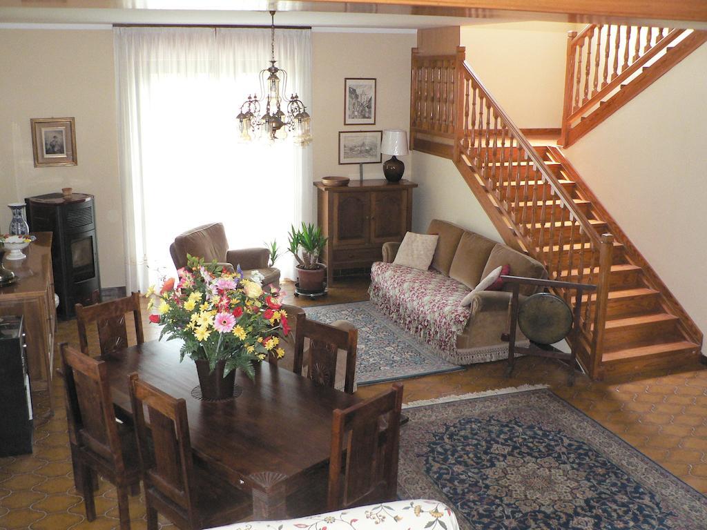 La Via Del Sole Bed & Breakfast Суса Екстериор снимка